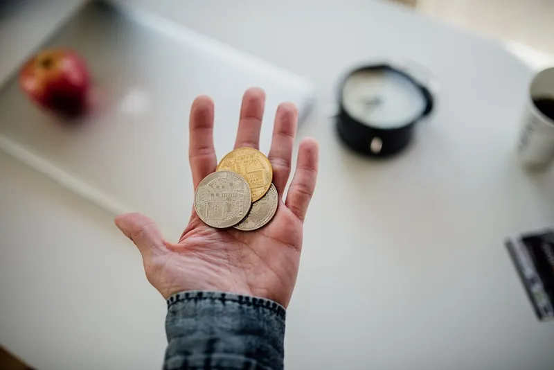 You Don't Have a Niche Yet — Here's Why That Might Actually Be Your Advantage